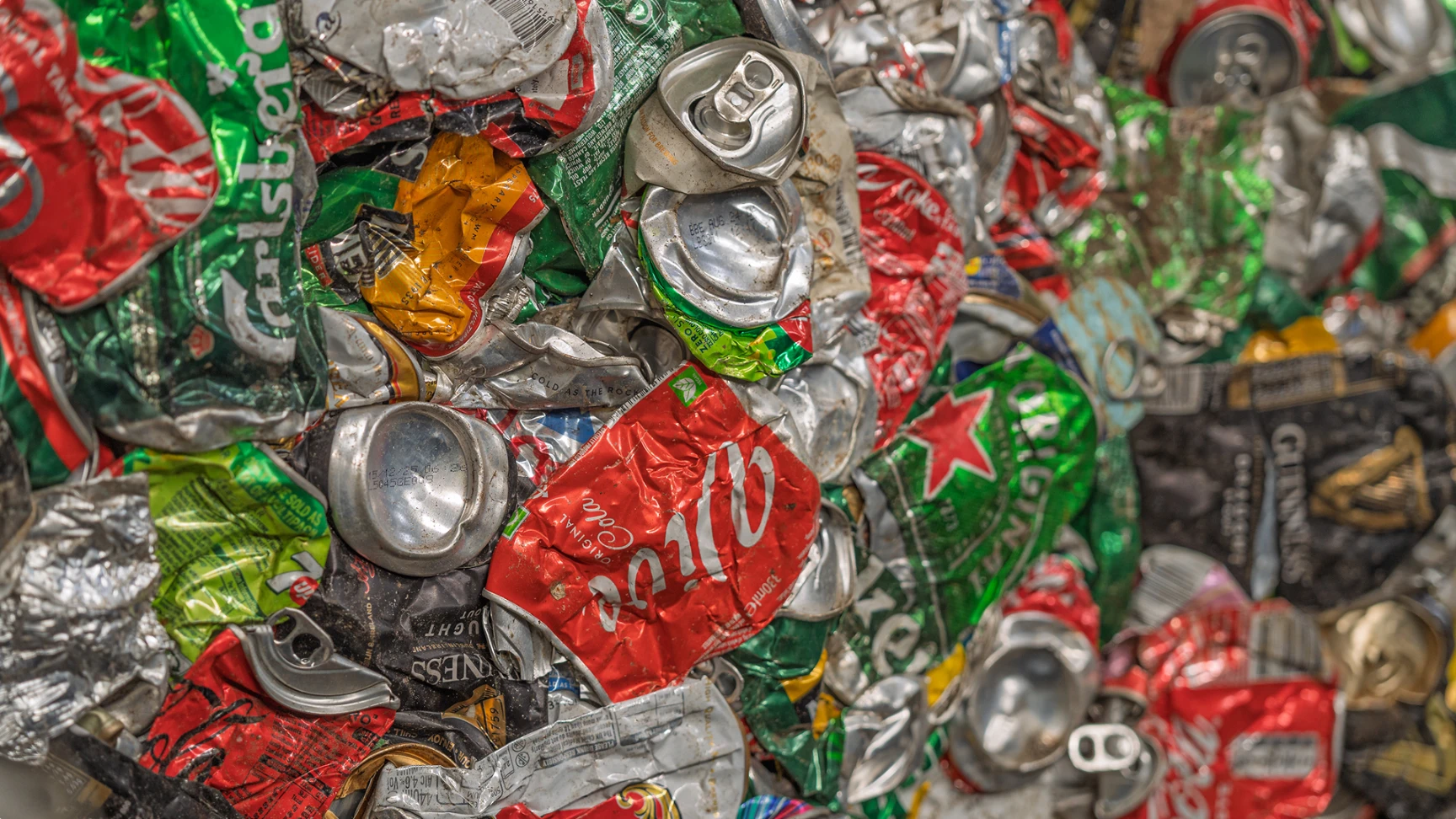 aluminium drinks cans crushed